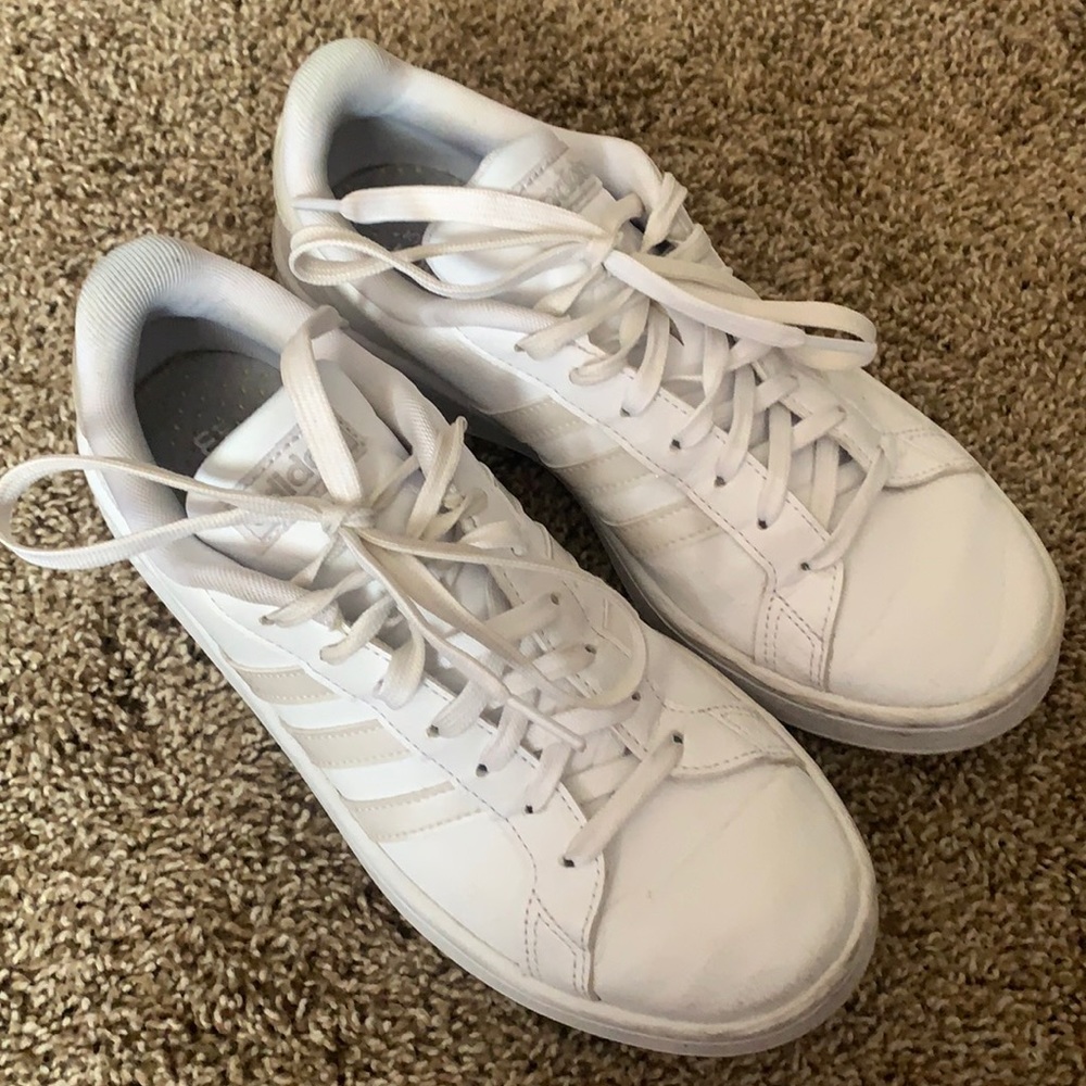 Adidas Grand Court Sneakers
